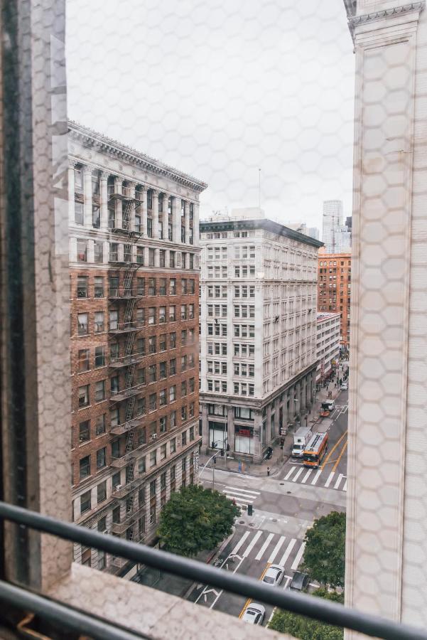 DOWNTOWN LA 2 STORY ARTIST LOFT WITH VIEWS APARTMENT LOS ANGELES